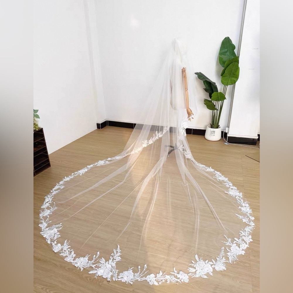 Cathedral Royal Floral Lace Wedding Veil